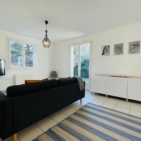 The House Of The Green Way A Charming Pied-A-Terre For Your Walks In Toura Joue-les-Tours Exterior photo