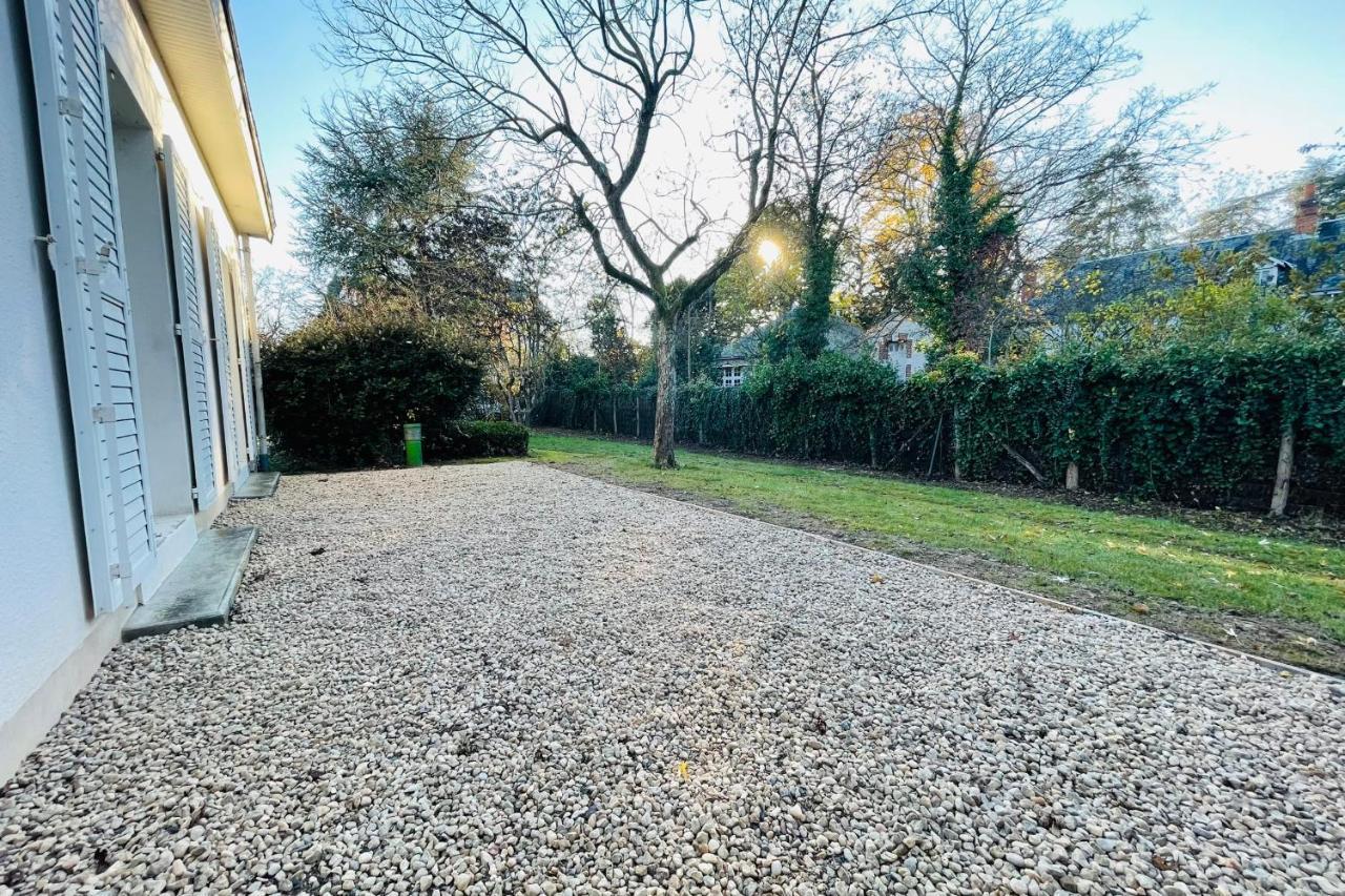 The House Of The Green Way A Charming Pied-A-Terre For Your Walks In Toura Joue-les-Tours Exterior photo